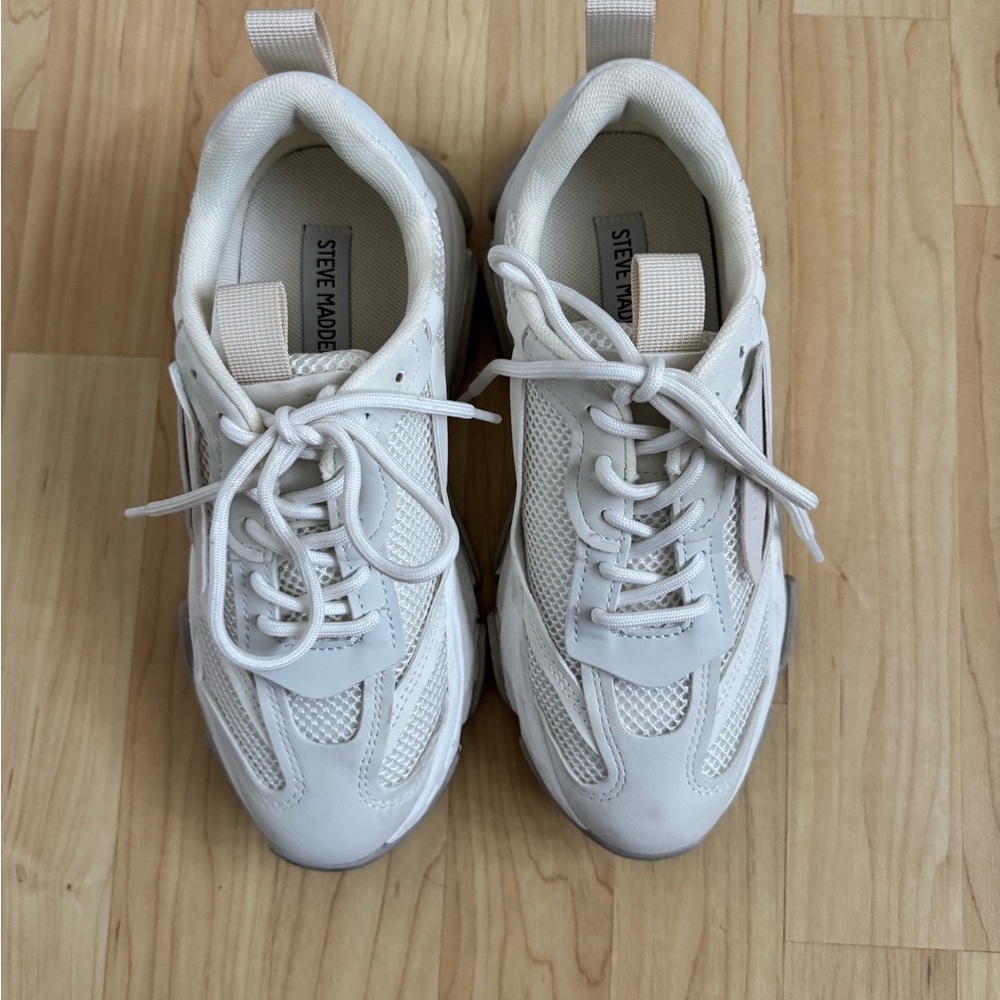 Steve Madden White Chunky Sneakers Modern Design - Possession E (EUC) - Picture 4 of 9